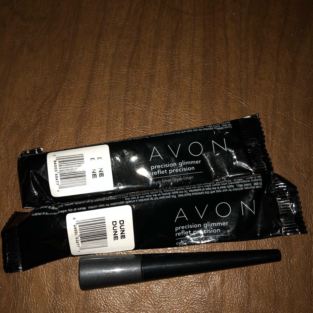 A set of 2 Avon Precision Glimmer Eye liner